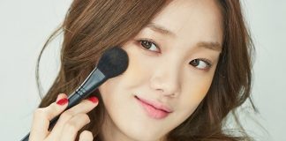 sử dụng mỹ phẩm 