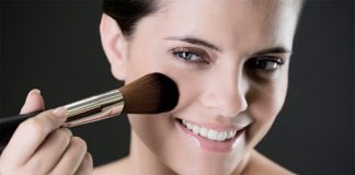 trang điểm che nếp nhăn 