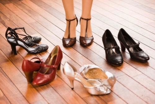 6 mẹo giúp đi giày cao gót thoải mái mà không sợ bị đau chân - Ảnh 2