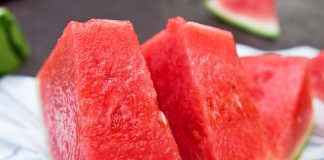 mặt nạ trắng da dài lâu 