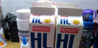 Cùng mẹ hướng dẫn làm đèn lồng minion từ hộp sữa cho bé1