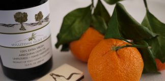 Lạ mắt với đèn làm từ vỏ quýt - 1