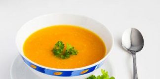 Hướng dẫn làm món súp bí đỏ cà rốt - 1