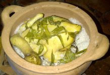 Thơm ngon đặc sản gà vườn hầm muối hột - 1