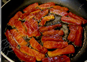 Hướng dẫn làm món thịt rang cháy cạnh với sốt chanh chua - 2
