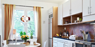 Bàn ăn hấp dẫn nhờ bài trí sáng tạo