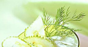 Một số đồ ăn, thức uống trị nóng dễ làm - 1