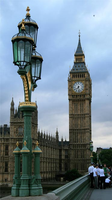 Chiêm ngưỡng tháp đồng hồ vĩ đại Big Ben