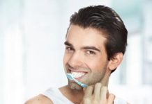 Những lỗi “ngớ ngẩn” khi đánh răng Những lầm tưởng của bạn về hơi thở "có mùi"