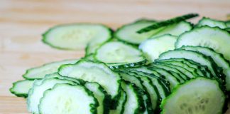 cach-lam-salad-dua-chuot-theo-phong-cach-am-thuc-trung-quoc-1