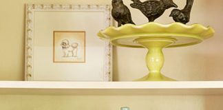 Cách đơn giản 'đánh thức' phòng khách cũ kỹ  - 2