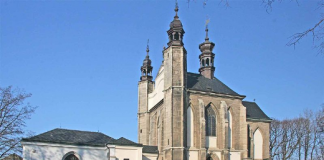 Điểm đến kì quái - Nhà thờ xương Sedlec