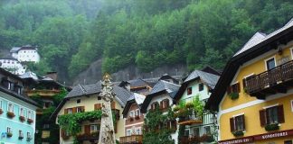 Đến Trung Quốc tham quan làng… Tây nhái - 1