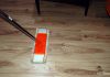 Cách lau sạch sàn gỗ bằng dấm trắng - 1