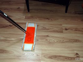 Cách lau sạch sàn gỗ bằng dấm trắng - 1