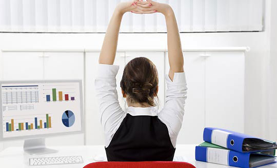 10 thói quen tốt xả stress ngay tại bàn làm việc