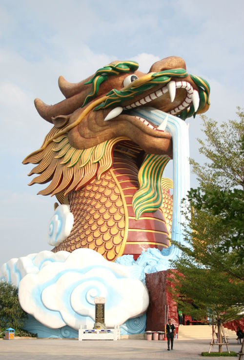 Đến Thái Lan khám phá bảo tàng Rồng - 7
