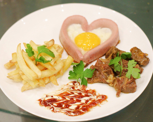 Cách làm trái tim trứng cho bữa sáng ngày Valentine - 9