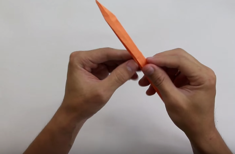 Cách làm kiếm theo phong cách origami cho bé6