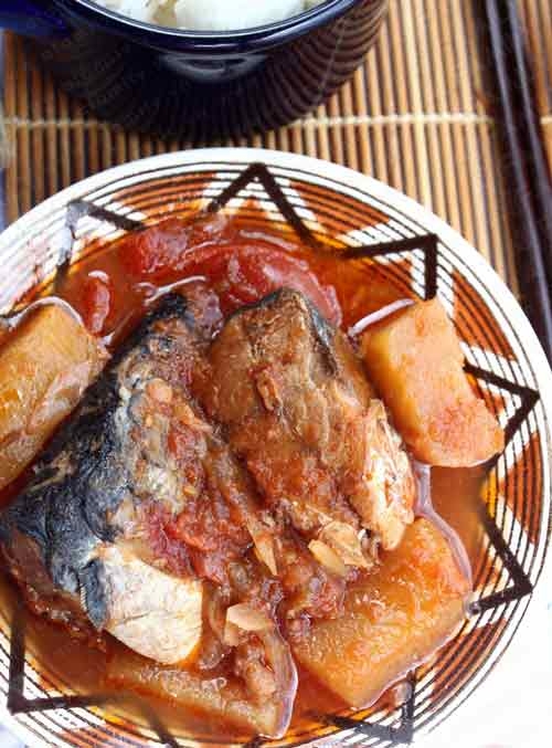 Cách làm cá nục kho dứa cho bữa cơm chiều  - 8