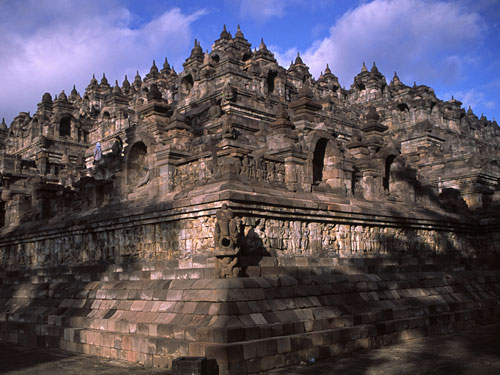 Đền Borobudur - kì quan Phật giáo lớn nhất thế giới