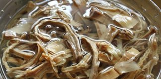 Măng khô hầm xương