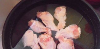 Gà om bí đỏ ngọt thơm cho bữa cơm gia đình - 1