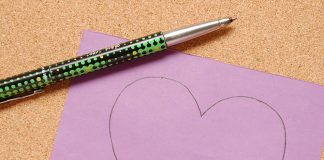 Hướng dẫn làm thiệp nổi Valentine đơn giản mà xinh xắn - 1