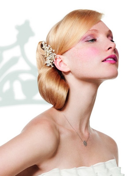 8 kiểu tóc cô dâu đẹp nhất năm 2012 - 20