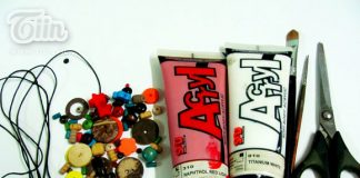 XONGCực cute với dây đeo cổ chú hề