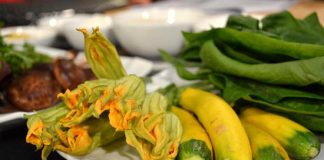 Bông bí ngồi nhồi thịt chiên vừa đẹp vừa ngon - 1