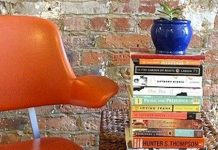 Nhà độc đáo trang trí từ sách cũ - 2