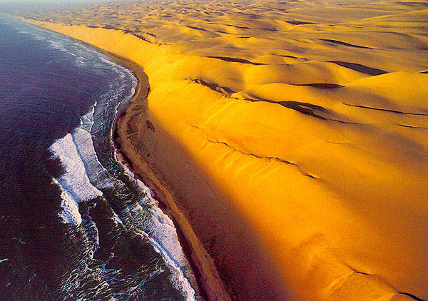 Thưởng thức nắng gió ở sa mạc Namibia - 11
