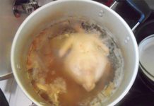 Cách luộc gà với mỡ hành 