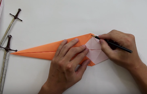Cách làm kiếm theo phong cách origami cho bé2