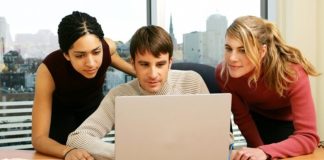 Học trực tuyến và di động là xu hướng của du học sinh? - 1