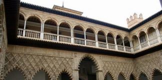 Hư ảo cung điện Alcazár ở Sevilla - 1