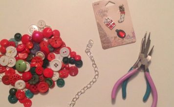 Cách làm vòng đeo tay handmade dễ thương từ cúc áo - 1