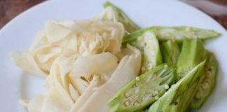 Canh-măng-chua-chả-cá-giải-nhiệt-bữa-tối-ngày-hè-1