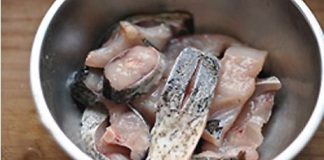 Cá kho cay nồng ấm áp ngày đông - 1