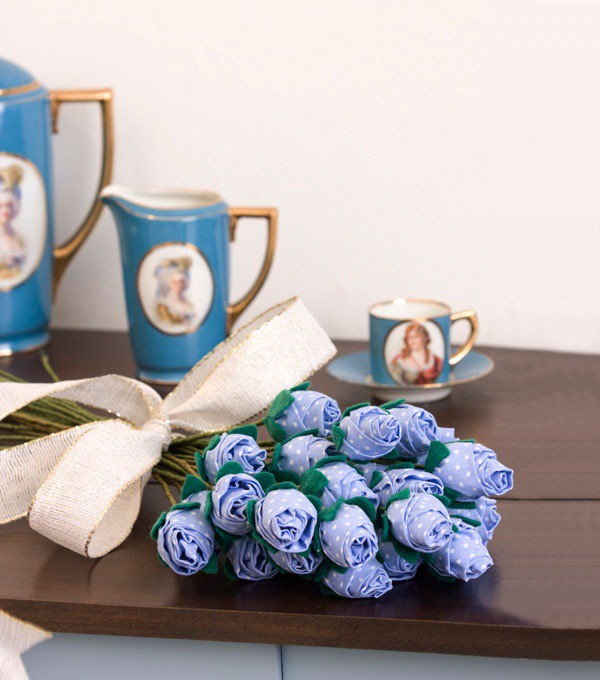 Cách làm hoa hồng xanh lãng mạn cho mùa Valentine - 8