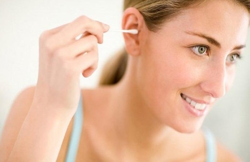Cách vệ sinh tai từ trong ra ngoài đúng chuẩn y tế
