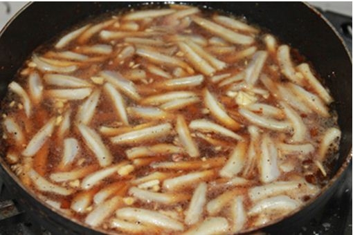 Cách làm cá cơm kho đường thốt nốt - 4