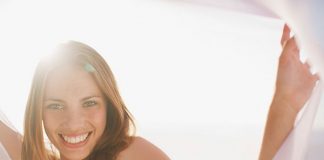 Những thói quen khiến tóc nhuộm nhanh mất màu - 1