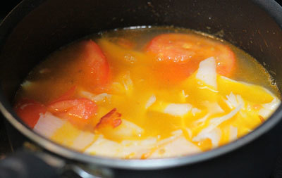 canh sườn nấu măng chua giải nhiệt cho ngày hè3