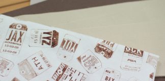 cuoi_tuan_gom_gop_vai_may_khay_dung_do_tien_loi_0