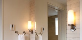 6 cách bài trí phòng tắm ấn tượng với gam màu đỏ 1