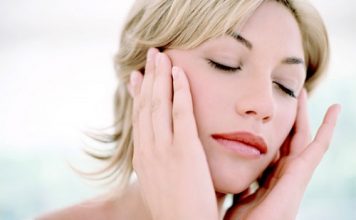 Thức đêm da vẫn đẹp, Làm đẹp, mat tham quang, cách chữa mắt thâm quầng, trị mắt thâm quầng, cham soc da kho, cham soc da