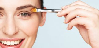 Làm sao để lông mi dài và cong vút? - 1