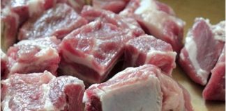 Cách làm sườn non rim xóc tỏi  - 1